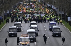 Spanish Farmers Descend on Madrid Streets Amid EU Agriculture Summit