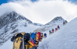 Nepal Mandates Tracking Chips for Mount Everest Climbers